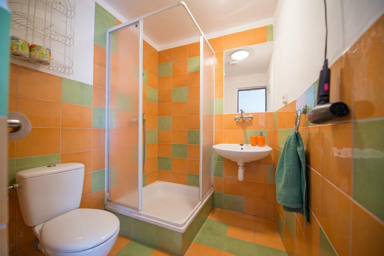 Privat Jonas Villa Strba Bagian luar foto