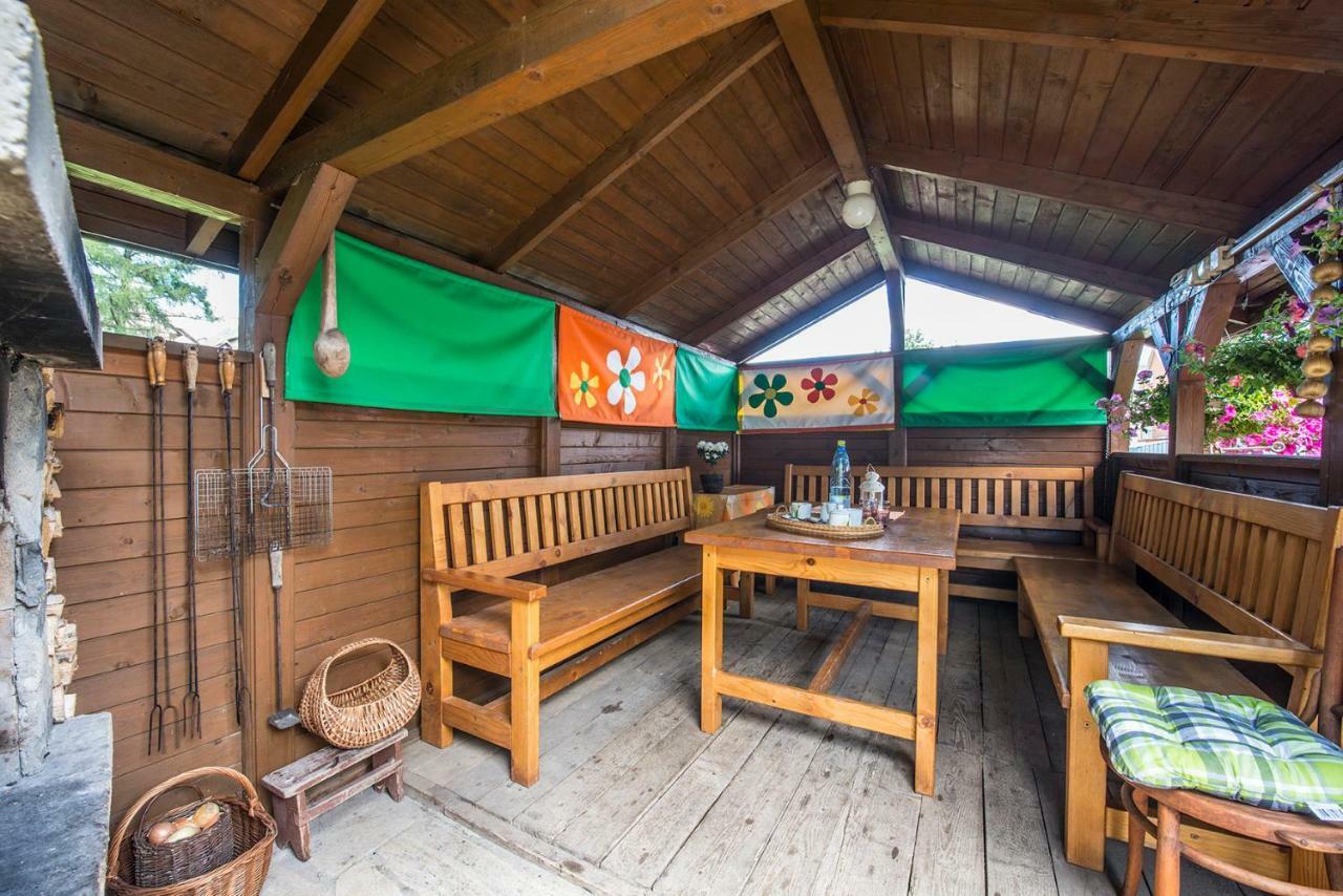 Privat Jonas Villa Strba Bagian luar foto